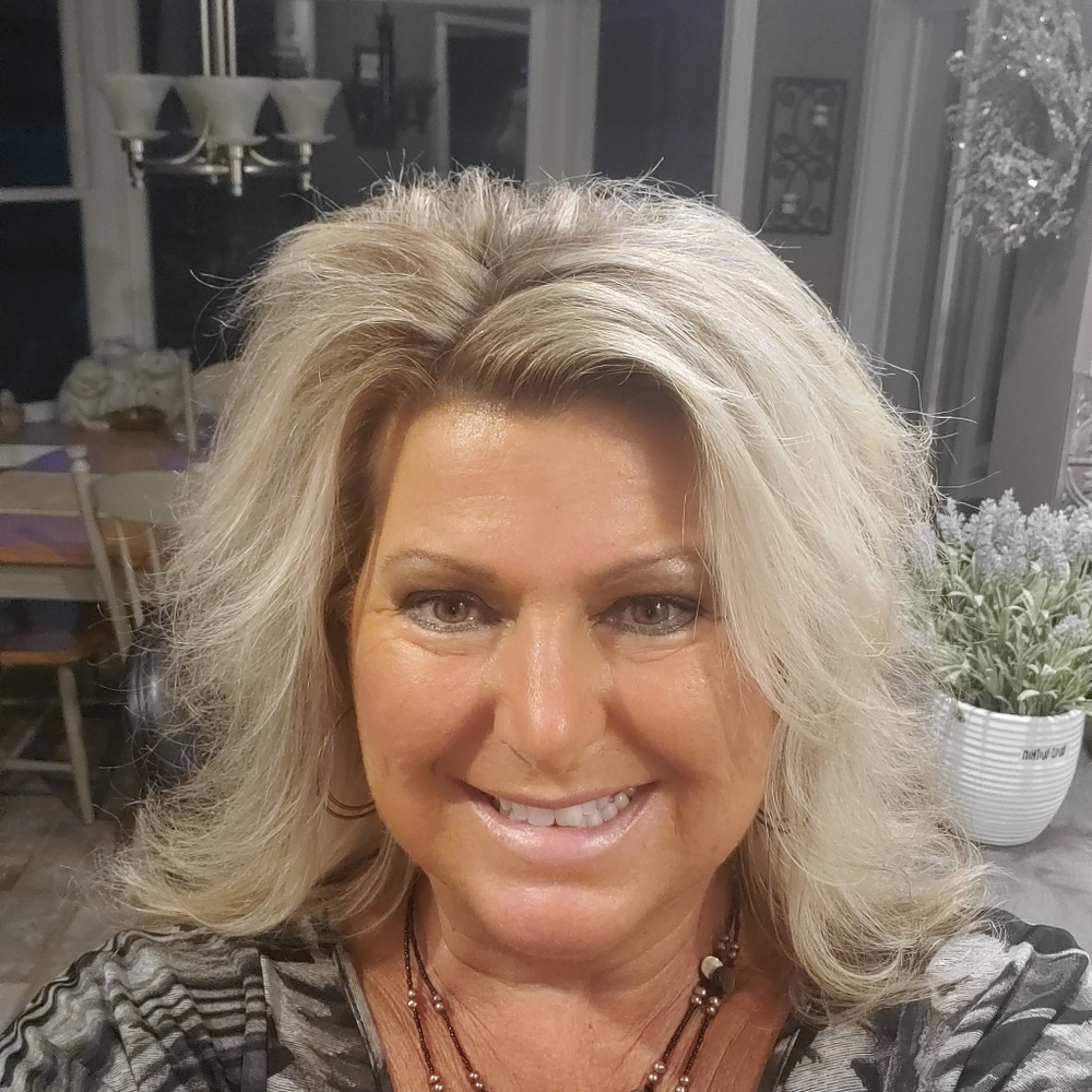 Meet your Posher, Kim